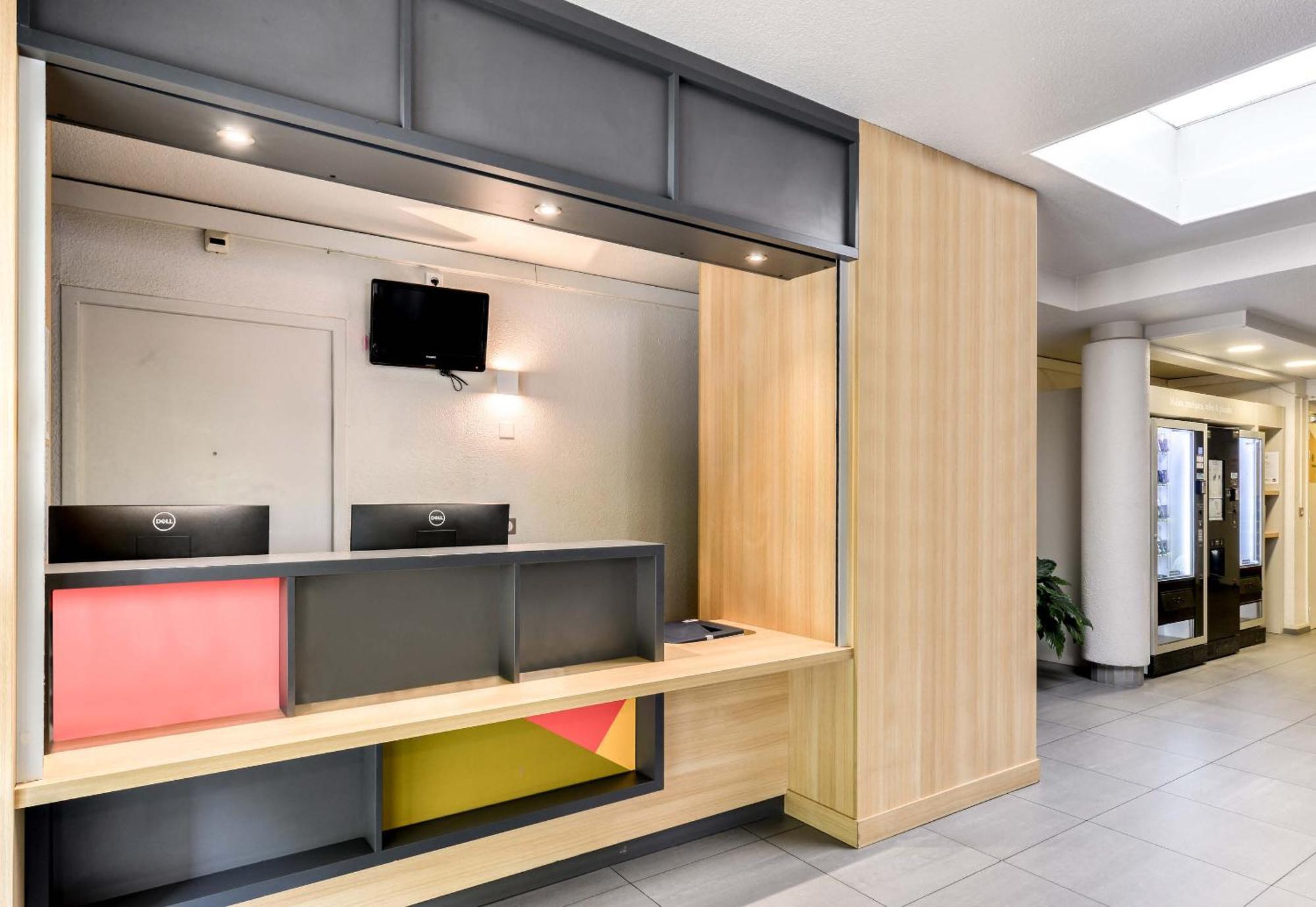 B&B Hotel Montpellier 1 Saint-Jean-de-Védas Екстериор снимка